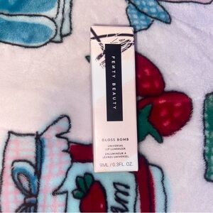 Fenty Beauty Gloss Bomb in the shade ‘Sweet Mouth’